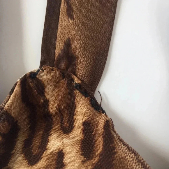 3/$15 Animal print leopard print loose casual tank top size small - Picture 11 of 15